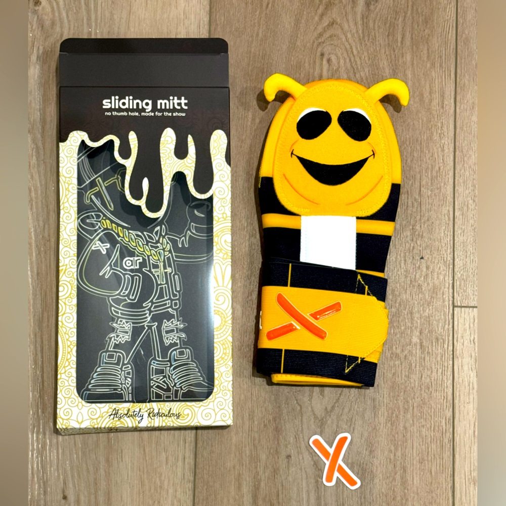 Absolutely Ridiculous Bumble Bee Sliding Mitt. Salt Lake Bees MILB Colab. New!